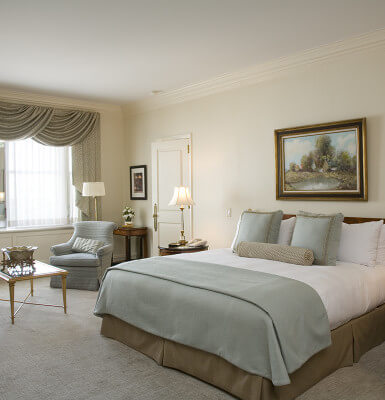 Central Park Room #1204 offers beautiful views of Central Park with tasteful furnishings.