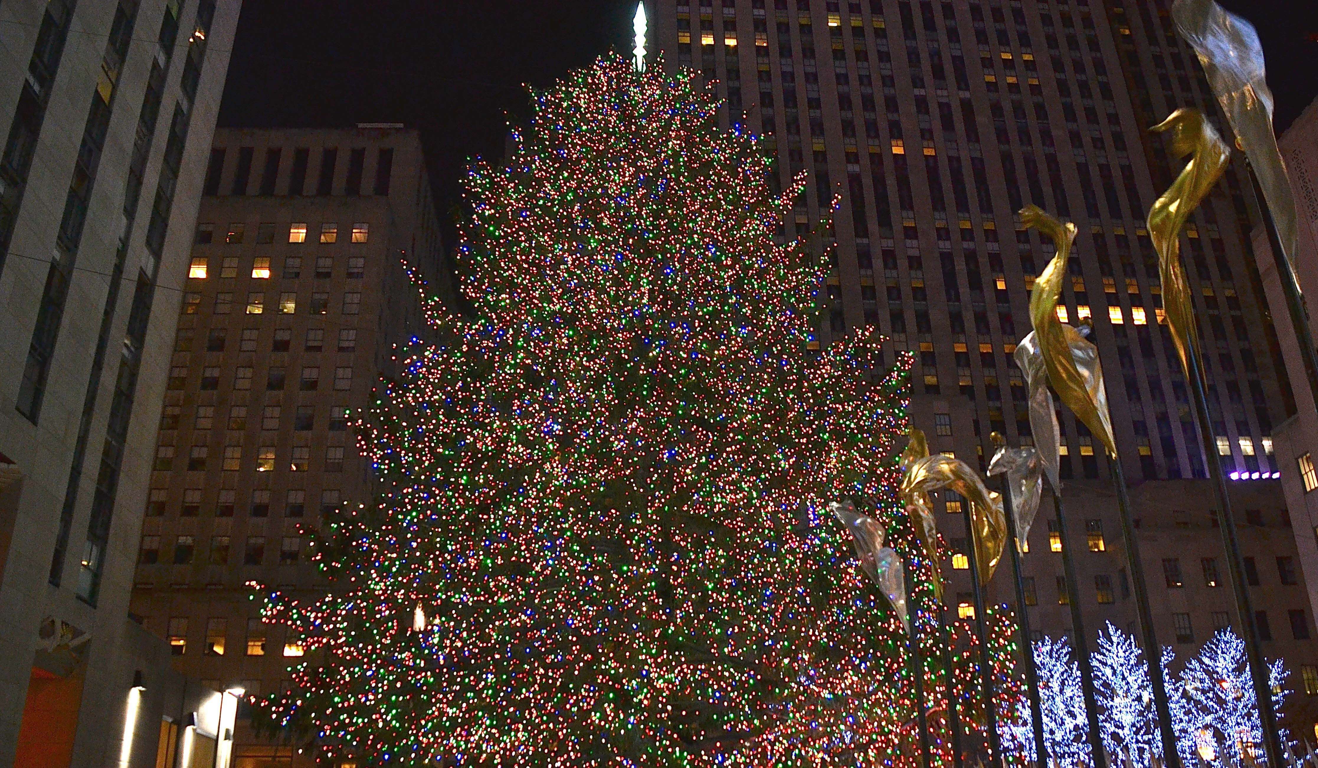 A 12-foot-tall 2D Christmas tree is looking over Fifth Avenue now